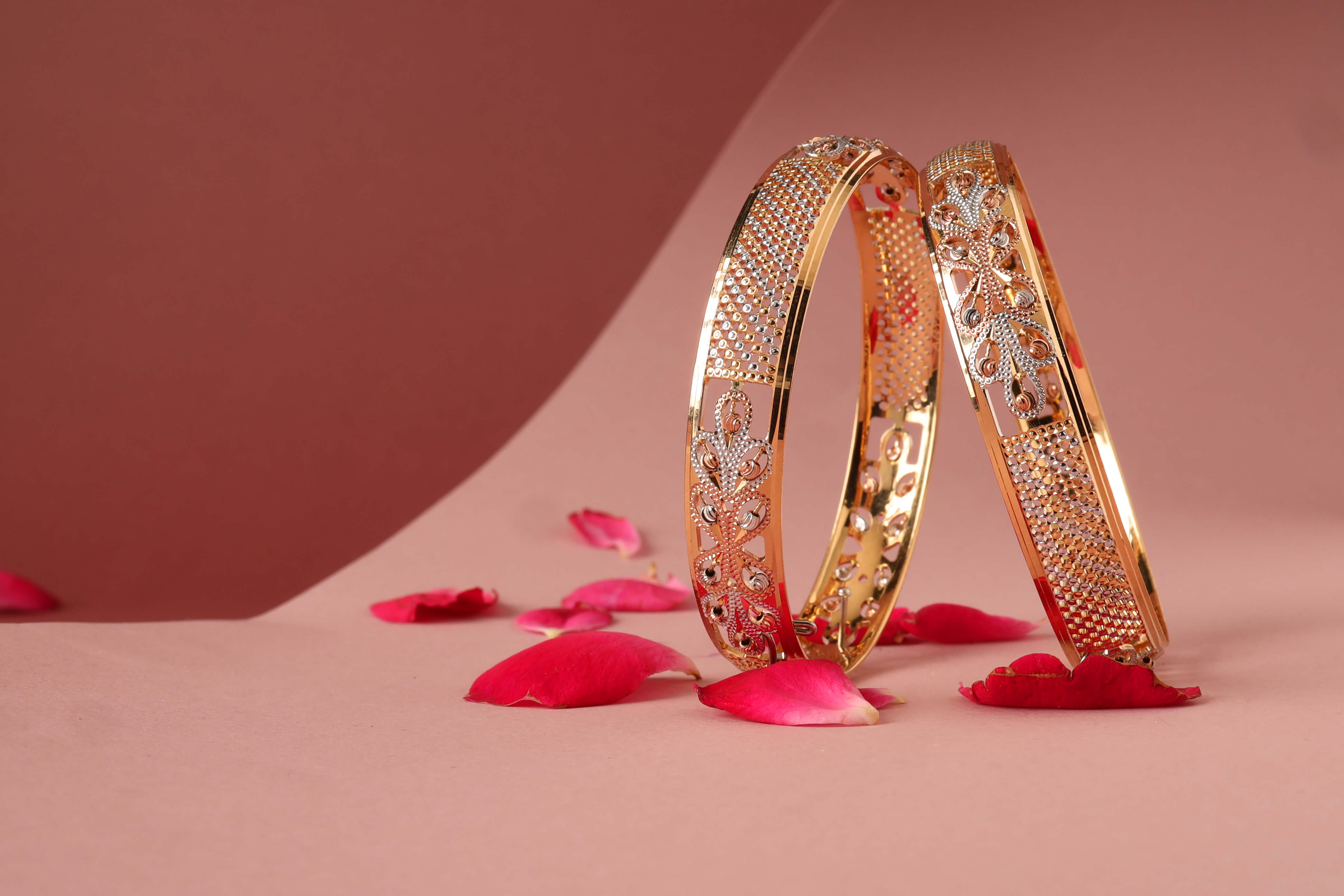 Manufacturers of Bangles in Mumbai