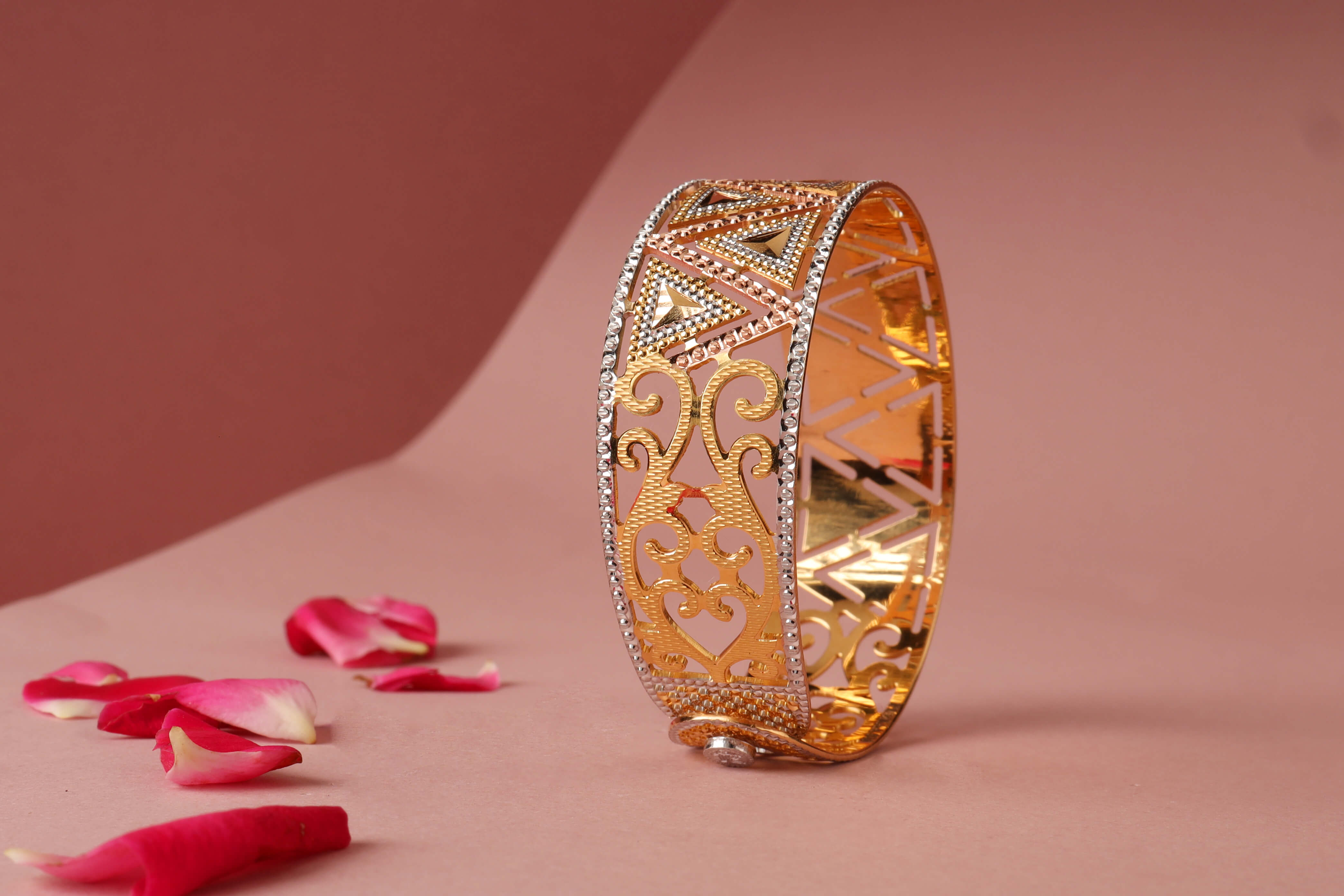 Manufacturers of Bangles in Mumbai